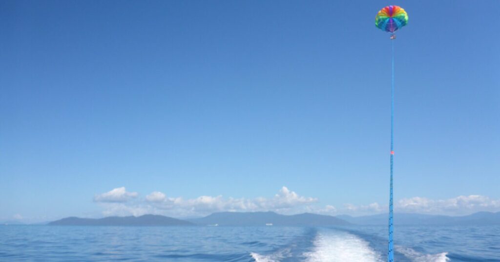 ケアンズ パラセーリング