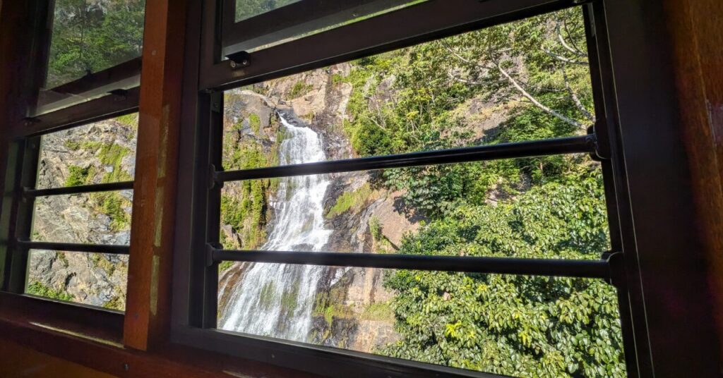 キュランダ鉄道から見える景色