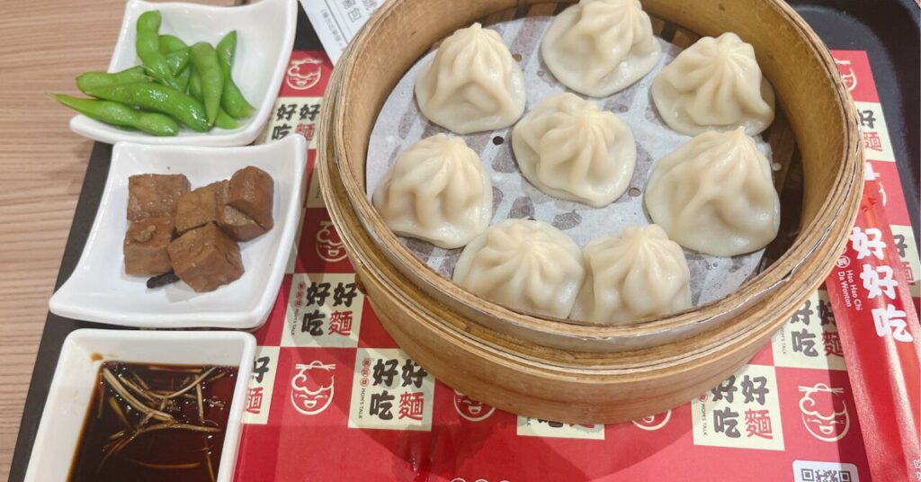 桃園空港で食べた小籠包