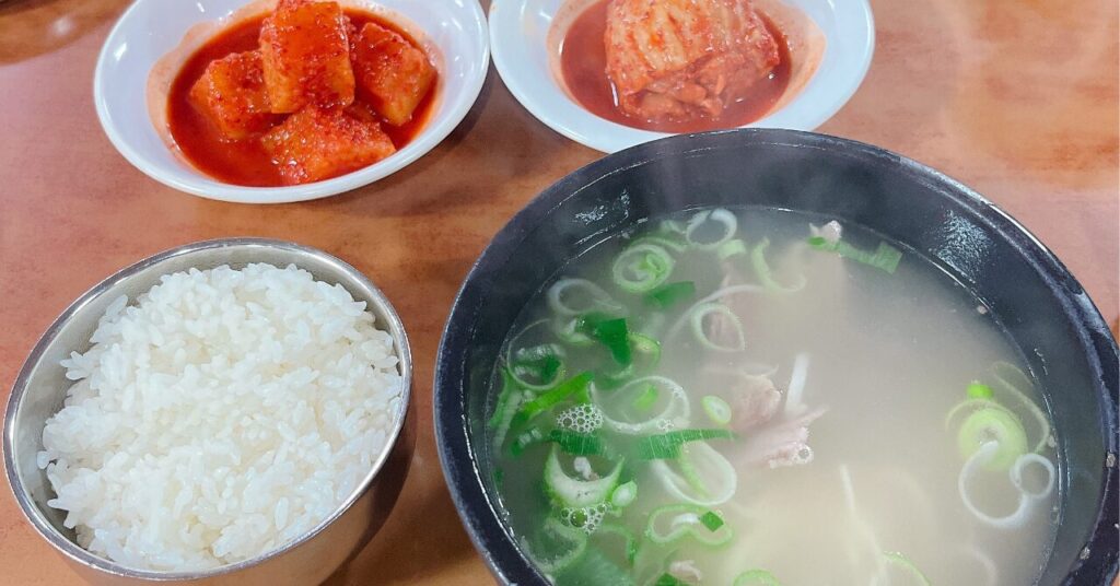 ミオンソクのソルロンタン